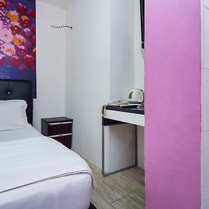 Standard Room with 1 Single Bed